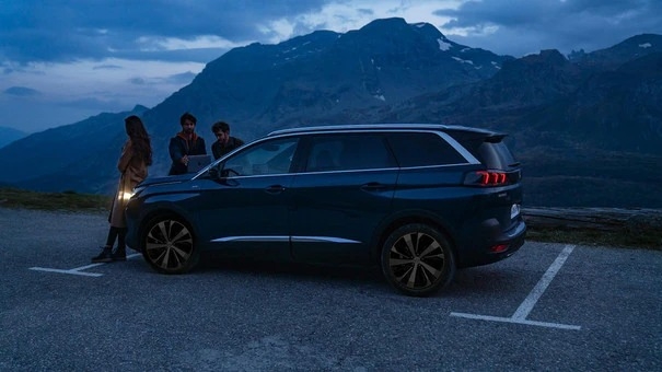 new-peugeot-5008-25-24fwprj-1