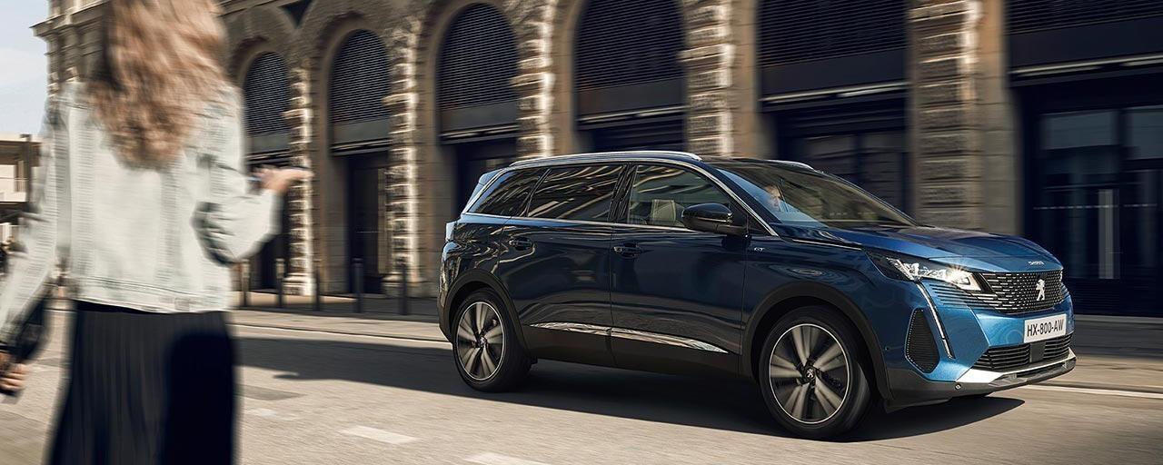 new-peugeot-5008-7-seat-suv-design-of8dprr
