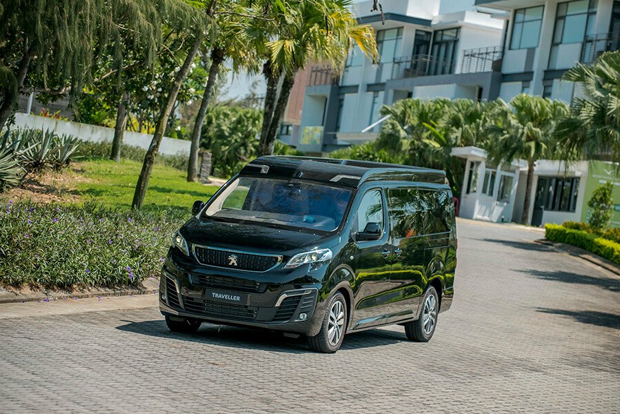 peugeot-traveller-img26-1227065j27649