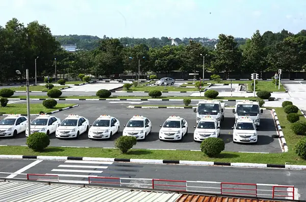 450 Câu Hỏi Thi Sát Hạch Lái Xe Ô Tô B2: Tổng Hợp Đầy Đủ Nhất 450 Câu Hỏi Thi Sát Hạch Lái Xe Ô Tô B2: Tổng Hợp Đầy Đủ Nhất