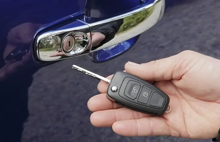 Cách Mở Khóa Xe Ô Tô