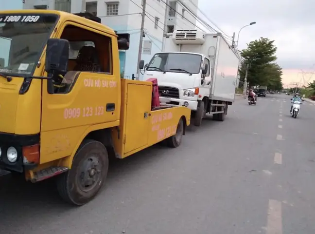 Dịch Vụ Cứu Hộ Ô Tô: Hướng Dẫn Toàn Diện Khi Xe Gặp Sự Cố