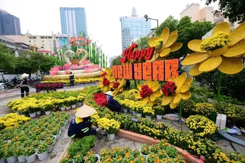 Điểm Giữ Xe Ô Tô Đường Hoa Nguyễn Huệ