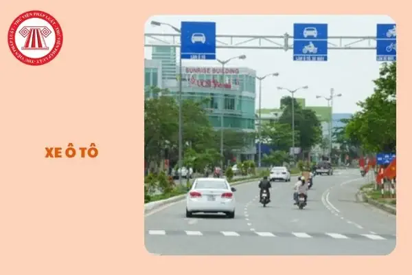 Lỗi Đỗ Xe Nơi Cấm: Mức Phạt 2025 & Quy Tắc Xử Lý Đèn Vàng