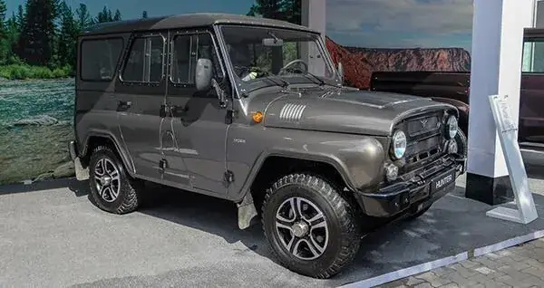 Giá Xe Uaz Tại Việt Nam: Đánh Giá Chi Tiết Hunter, Pickup, Patriot Giá Xe Uaz Tại Việt Nam: Đánh Giá Chi Tiết Hunter, Pickup, Patriot