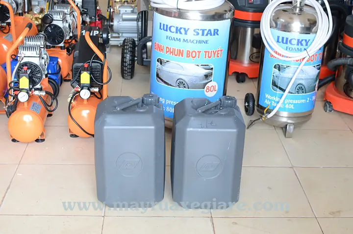 Hóa Chất Tẩy Rửa Xe Ô Tô: Đánh Giá Chi Tiết 10 Loại Hàng Đầu Cho Gara Hóa Chất Tẩy Rửa Xe Ô Tô: Đánh Giá Chi Tiết 10 Loại Hàng Đầu Cho Gara