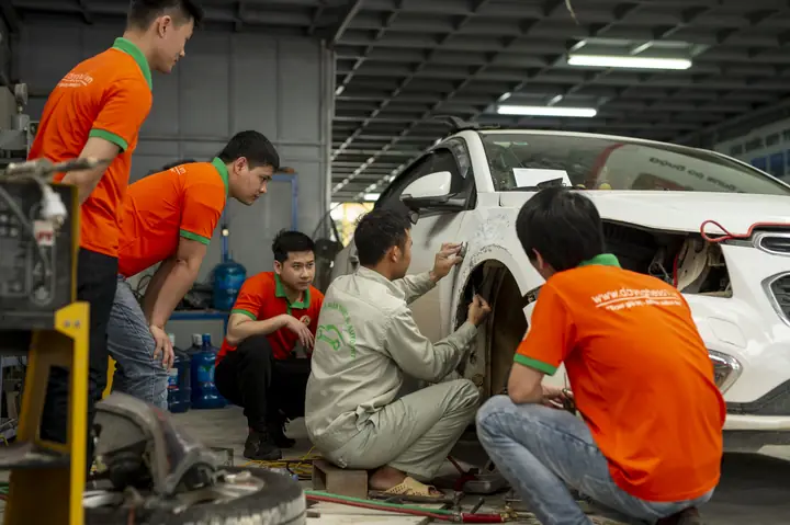 Học Nghề Sửa Xe Ô Tô Học Nghề Sửa Xe Ô Tô