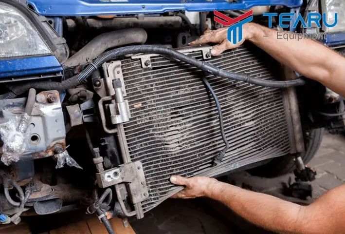 Két Nước Làm Mát Xe Ô Tô: Tuổi Thọ Và Hướng Dẫn Bảo Dưỡng Đầy Đủ