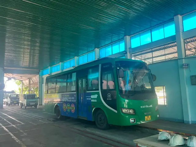 Kính Xe Ô Tô Bị Nứt Có Được Đăng Kiểm Không? Quy Định 2024 Chi Tiết
