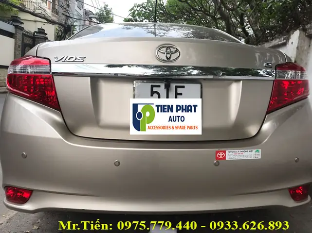 Lắp Cảm Biến Lùi Ô Tô: Hướng Dẫn Chi Tiết & Đánh Giá