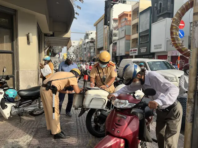 Luật Đỗ Xe Ô Tô Trên Vỉa Hè Luật Đỗ Xe Ô Tô Trên Vỉa Hè