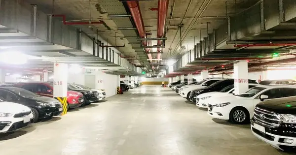 Phí Gửi Xe Ô Tô Chung Cư: Quy Định Hà Nội Và Yếu Tố Vành Đai