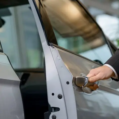 Sửa Cửa Xe Ô Tô: Nguyên Nhân, Cách Chẩn Đoán Và Khắc Phục Chi Tiết Sửa Cửa Xe Ô Tô: Nguyên Nhân, Cách Chẩn Đoán Và Khắc Phục Chi Tiết