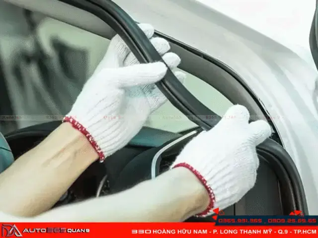 Thay Cánh Cửa Xe Ô Tô: Quy Trình Chi Tiết, Chi Phí Thực Tế & Lời Khuyên Từ Chuyên Gia