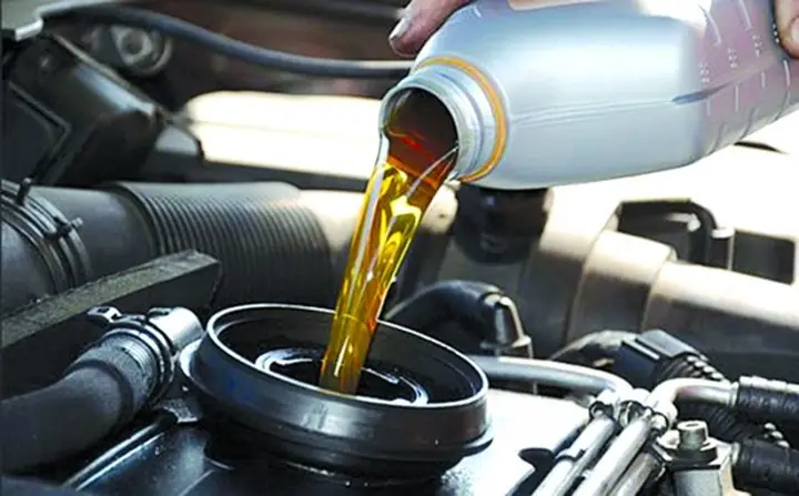 Thông Số Nhớt Ô Tô: Bí Quyết Chọn Dầu Phù Hợp Động Cơ