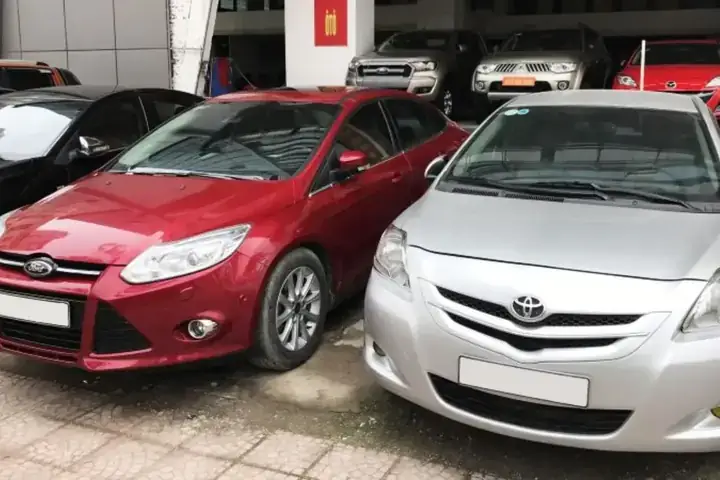 Mua Xe Ô Tô 7 Chỗ Cũ Trả Góp: Hướng Dẫn Từ A Đến Z Từ Chuyên Gia Mua Xe Ô Tô 7 Chỗ Cũ Trả Góp: Hướng Dẫn Từ A Đến Z Từ Chuyên Gia