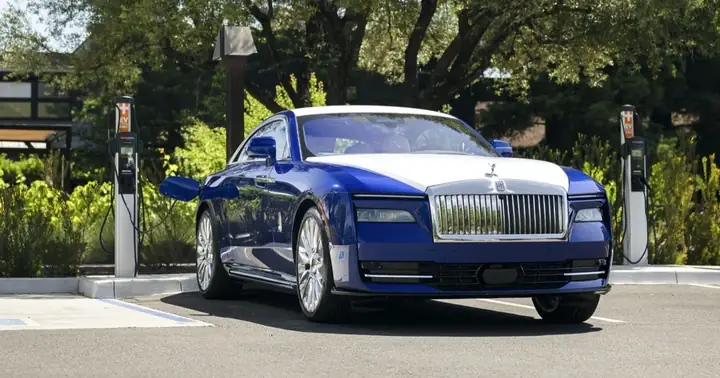 Đánh Giá Rolls-royce Spectre Điện: Sự Tách Biệt Giữa Lý Thuyết Và Thị Trường Xe Cũ