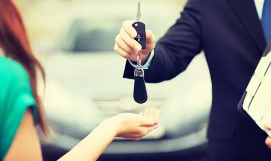 Biên Bản Bàn Giao Xe Ô Tô: Mẫu Chuẩn Pháp Lý & Hướng Dẫn Chi Tiết