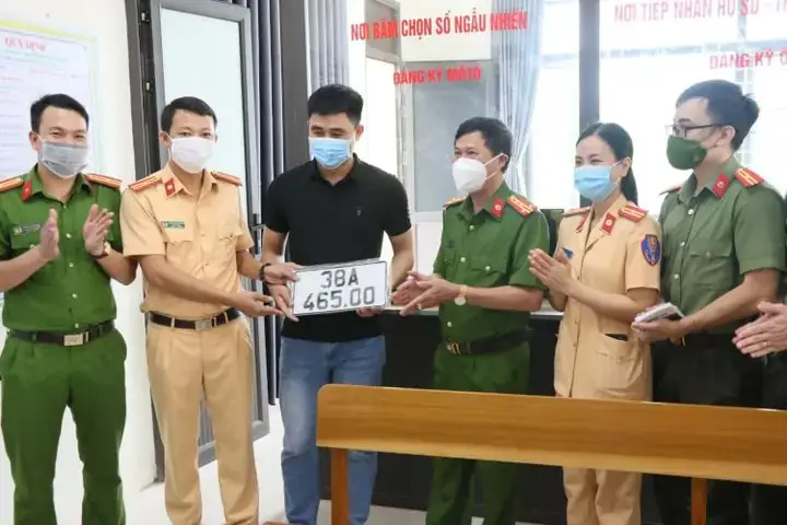 Biển Số Xe Ô Tô Hà Nội Theo Quận: Bảng Mã Và Hướng Dẫn Thủ Tục Biển Số Xe Ô Tô Hà Nội Theo Quận: Bảng Mã Và Hướng Dẫn Thủ Tục