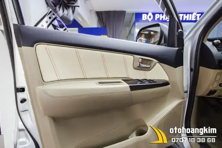 Bọc Tapi Cửa Xe Ô Tô: Hướng Dẫn Chi Tiết Từ A Đến Z
