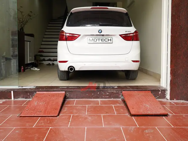 Cầu Dẫn Xe Ô Tô Vào Nhà Cầu Dẫn Xe Ô Tô Vào Nhà