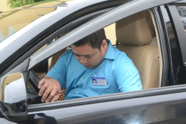 Chương Trình Học Lái Xe Ô Tô Hạng B1: Cẩm Nang Từ Khâu Đăng Ký Đến Thi Lái Xe