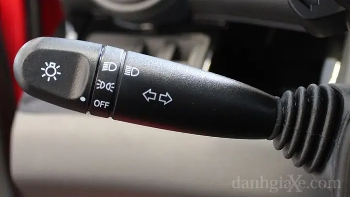 Cách Sử Dụng Công Tắc Đèn Xe Ô Tô Đầy Đủ Và Chính Xác Nhất Cách Sử Dụng Công Tắc Đèn Xe Ô Tô Đầy Đủ Và Chính Xác Nhất