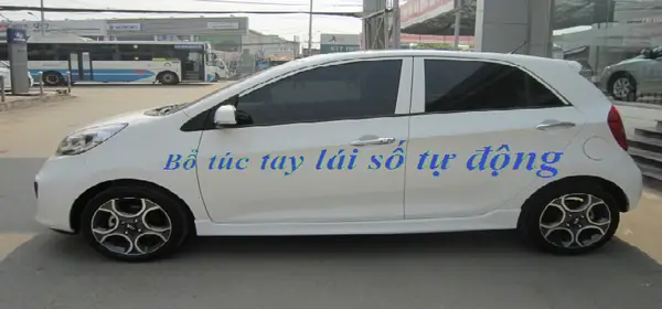 Dạy Kèm Lái Xe Ô Tô Uy Tín Tại Hà Nội: Đâu Là Khóa Học Thực Tế Cho Người Mới Có Bằng?