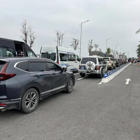 Hướng Dẫn Đi Cát Bà Bằng Ô Tô: Lộ Trình, Phà Và Mẹo Tránh Tắc Hướng Dẫn Đi Cát Bà Bằng Ô Tô: Lộ Trình, Phà Và Mẹo Tránh Tắc