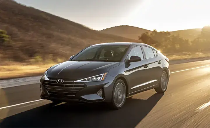 Hyundai Elantra: Giá Xe, Đánh Giá Chi Tiết Và Trải Nghiệm Hyundai Elantra: Giá Xe, Đánh Giá Chi Tiết Và Trải Nghiệm