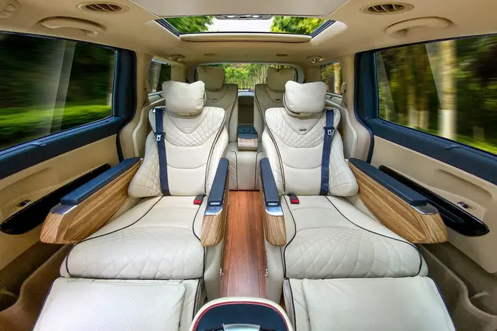 Giá Xe Limousine Ô Tô Mới Nhất 2026: So Sánh Chi Tiết 10 Mẫu Xe Sang Giá Xe Limousine Ô Tô Mới Nhất 2026: So Sánh Chi Tiết 10 Mẫu Xe Sang