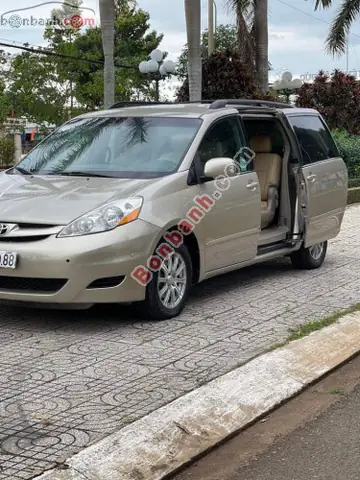 Giá Xe Toyota Sienna Mới & Cũ: Cập Nhật Đầy Đủ Nhất 2026 Giá Xe Toyota Sienna Mới & Cũ: Cập Nhật Đầy Đủ Nhất 2026