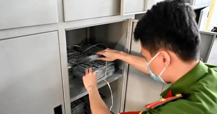 Giải Mã Biển Số Xe Ô Tô: Từ A Đến Z Về Cấu Trúc, Ý Nghĩa & Quy Định Mới Giải Mã Biển Số Xe Ô Tô: Từ A Đến Z Về Cấu Trúc, Ý Nghĩa & Quy Định Mới