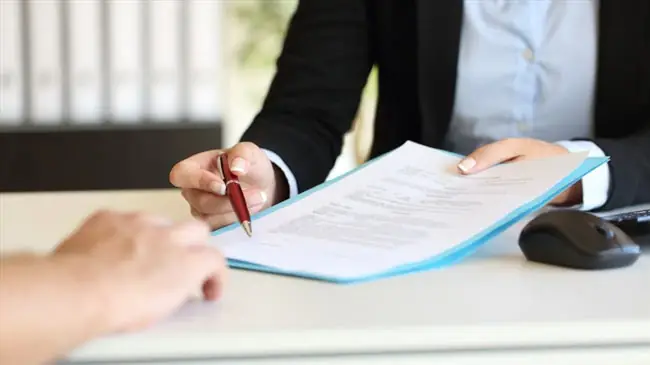Hợp Đồng Đặt Cọc Xe Ô Tô: Mẫu Chuẩn Và Lưu Ý Quan Trọng Hợp Đồng Đặt Cọc Xe Ô Tô: Mẫu Chuẩn Và Lưu Ý Quan Trọng