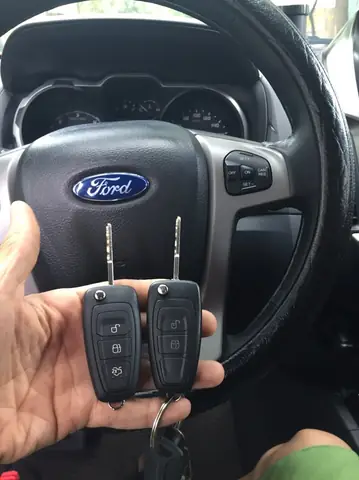 Hướng Dẫn Chi Tiết Về Khóa Xe Ô Tô Từ Xa Hướng Dẫn Chi Tiết Về Khóa Xe Ô Tô Từ Xa