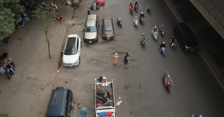 Bãi Gửi Xe Ô Tô: Thách Thức & Giải Pháp Cho Đô Thị Hiện Đại Bãi Gửi Xe Ô Tô: Thách Thức & Giải Pháp Cho Đô Thị Hiện Đại