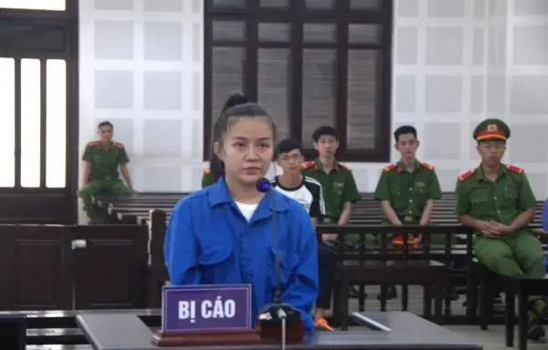 Làm Giả Giấy Tờ Xe Ô Tô: Hậu Quả Nghiêm Trọng Và Cách Phòng Tránh Làm Giả Giấy Tờ Xe Ô Tô: Hậu Quả Nghiêm Trọng Và Cách Phòng Tránh