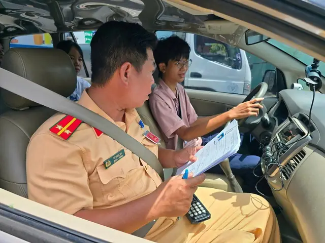 Luật Thi Sát Hạch Lái Xe Ô Tô Luật Thi Sát Hạch Lái Xe Ô Tô