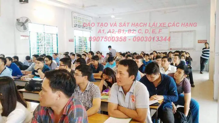 Lý Thuyết Lái Xe Ô Tô: Tổng Hợp Kiến Thức Cần Biết Để Thi Bằng Cẩm Nang Lý Thuyết Lái Xe Ô Tô: Tổng Hợp Kiến Thức Cần Biết Để Thi Bằng Cẩm Nang