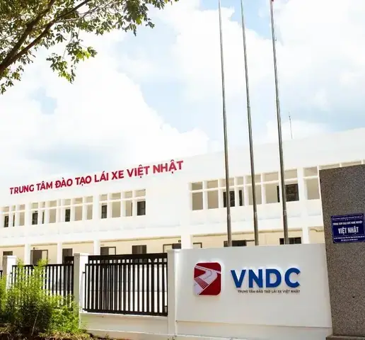 Thời Gian Cấp Bằng Lái Xe Ô Tô B2: Quy Trình Đầy Đủ Từ A Đến Z Thời Gian Cấp Bằng Lái Xe Ô Tô B2: Quy Trình Đầy Đủ Từ A Đến Z