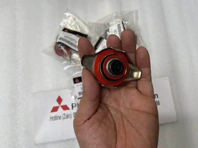 Nắp Két Nước Xe Ô Tô Nắp Két Nước Xe Ô Tô