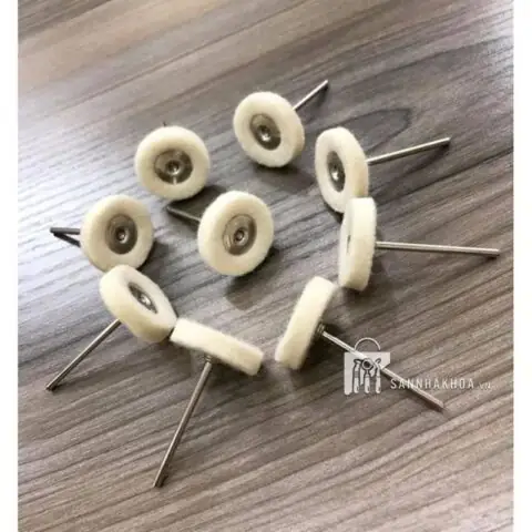 Nỉ Đánh Bóng Xe Ô Tô: Hướng Dẫn Chi Tiết Từ Chuyên Gia Nỉ Đánh Bóng Xe Ô Tô: Hướng Dẫn Chi Tiết Từ Chuyên Gia