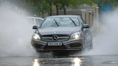 Bảo Vệ Nước Sơn Xe Ô Tô: Bí Quyết Giữ Xe Bóng Bẩy Lâu Dài Bảo Vệ Nước Sơn Xe Ô Tô: Bí Quyết Giữ Xe Bóng Bẩy Lâu Dài