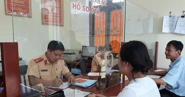 Phân Cấp Đăng Ký Xe Ô Tô 2026: Công An Xã Được Đăng Ký Những Loại Xe Nào? Phân Cấp Đăng Ký Xe Ô Tô 2026: Công An Xã Được Đăng Ký Những Loại Xe Nào?