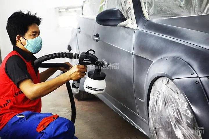 Sơn Xe Ô Tô Ở Tphcm: Quy Trình Chuẩn Mực, Bảng Giá & Cách Chọn Garage Uy Tín Sơn Xe Ô Tô Ở Tphcm: Quy Trình Chuẩn Mực, Bảng Giá & Cách Chọn Garage Uy Tín