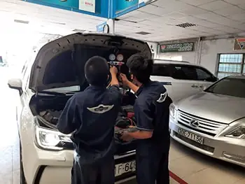 Cách Sửa Chữa Máy Lạnh Xe Ô Tô: Chẩn Đoán & Khắc Phục Chi Tiết Cách Sửa Chữa Máy Lạnh Xe Ô Tô: Chẩn Đoán & Khắc Phục Chi Tiết