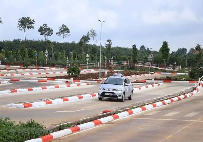 Thi Lấy Bằng Lái Xe Ô Tô Thi Lấy Bằng Lái Xe Ô Tô