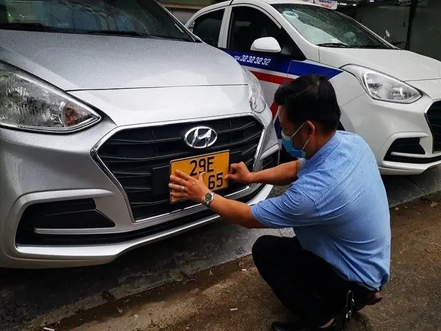 Thủ Tục Đổi Biển Số Xe Ô Tô: Hướng Dẫn Chi Tiết Từ A Đến Z Thủ Tục Đổi Biển Số Xe Ô Tô: Hướng Dẫn Chi Tiết Từ A Đến Z