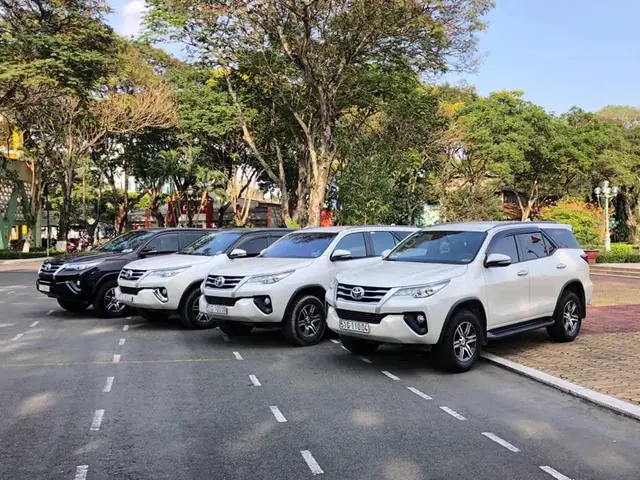 Thuê Xe Ô Tô 7 Chỗ Tự Lái Hà Nội Thuê Xe Ô Tô 7 Chỗ Tự Lái Hà Nội