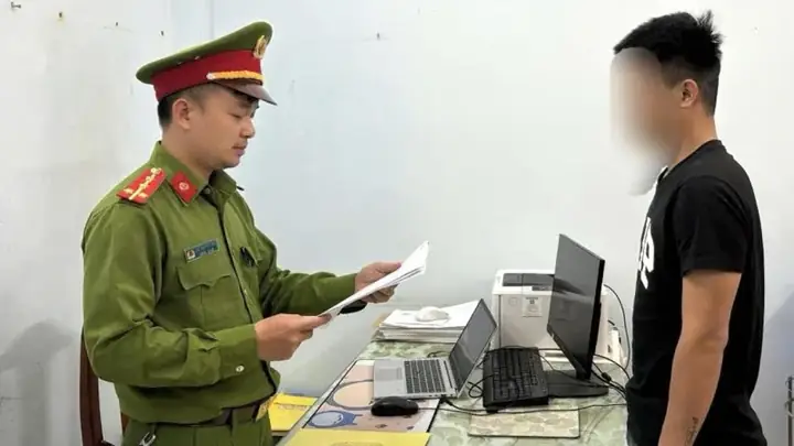 Thuê Xe Ô Tô Quảng Ngãi: Hướng Dẫn An Toàn Và Phòng Tránh Rủi Ro Tuyệt Đối Thuê Xe Ô Tô Quảng Ngãi: Hướng Dẫn An Toàn Và Phòng Tránh Rủi Ro Tuyệt Đối